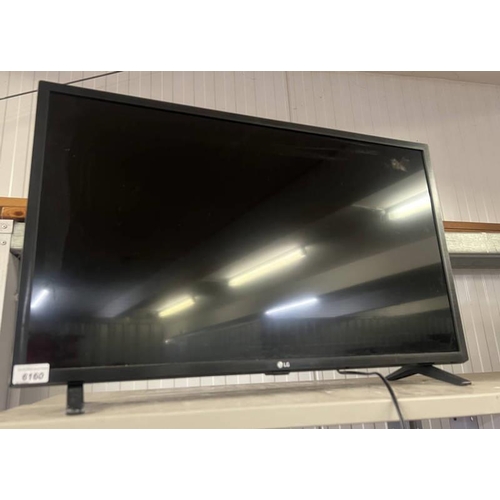 6160 - 32'' LG TV