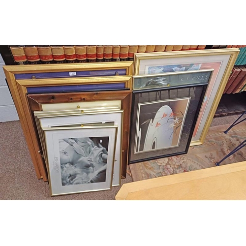 491 - EXCELLENT SELECTION OF FRAMED PRINTS TO INCLUDE SALVADOR DALI PERSISTENCE OF MEMORY, VARIOUS STARS A... 