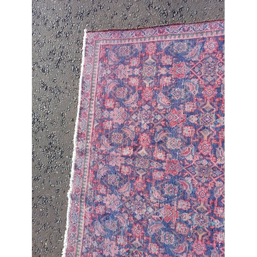 2124 - PERSIAN VILLAGE RUG WITH BESPOKE ALL OVER DESIGN WITH UNIQUE COLOURS 255CM X 173CM