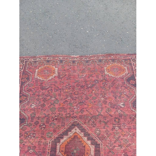 2172 - PERSIAN KAI TRIBAL CARPET WITH TRADITIONAL DESIGN 262CM X 171CM