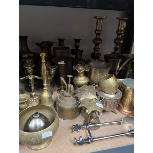 3032A - LARGE SELECTION OF BRASSWARE ON 2 SHELVES