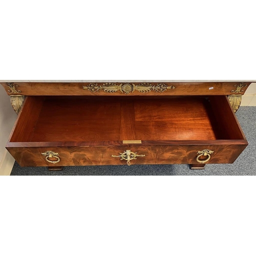 1 - 19TH CENTURY MARBLE TOPPED CONTINENTAL MAHOGANY COMMODE IN THE EMPIRE STYLE WITH 3 LONG DRAWERS & DE... 