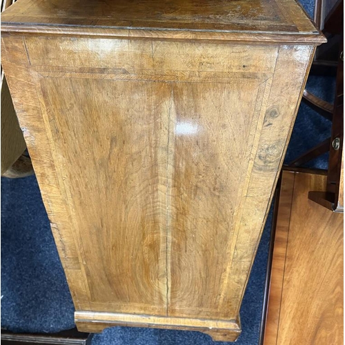 107 - 19TH CENTURY WALNUT CHEST OF 4 DRAWERS ON BRACKET SUPPORTS - 80 CM X 50 CM