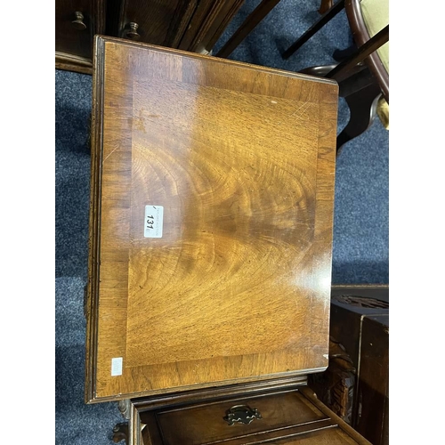 131 - PAIR OF LATE 19TH CENTURY WALNUT BEDSIDE CHESTS OF DRAWERS ON SHAPED SUPPORTS - 72 CM TALL