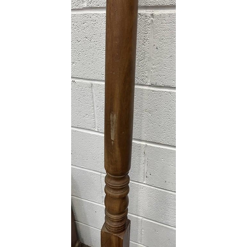 261 - PAIR OF 19TH CENTURY MAHOGANY 4 POSTER BED POSTS - 254 CM TALL