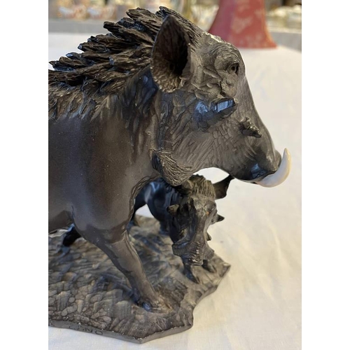 3147 - VARIOUS CARVINGS INCLUDING STONEWARE WARTHOG, FOLDING SEWING BOX ETC ON ONE SHELF