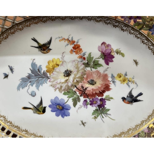 3168 - SET OF 3 OVAL 19TH CENTURY MEISSEN PORCELAIN OVAL DISHES DECORATED WITH FLOWERS & BIRDS WITH A PIERC... 