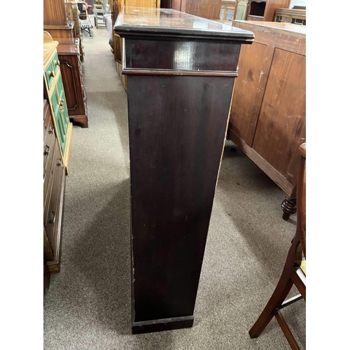 39 - LATE 19TH CENTURY MAHOGANY OPEN BOOKCASE - 122 CM LONG