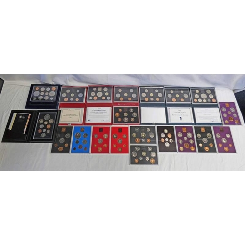 1355 - 21 X UK PROOF SETS TO INCLUDE: 2 X 1970, 1971, 1972 (UNCASED), 1977 (UNCASED), 1978 (UNCASED), 1980,... 