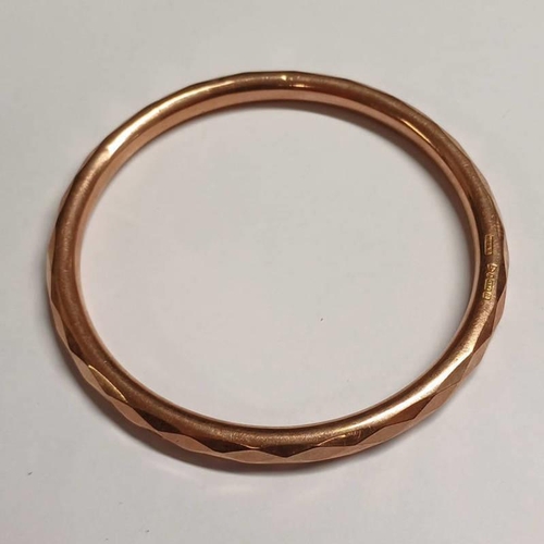 307 - 9CT GOLD SLAVE BANGLE - INNER DIAMETER 7.8 CM, 16.0 G