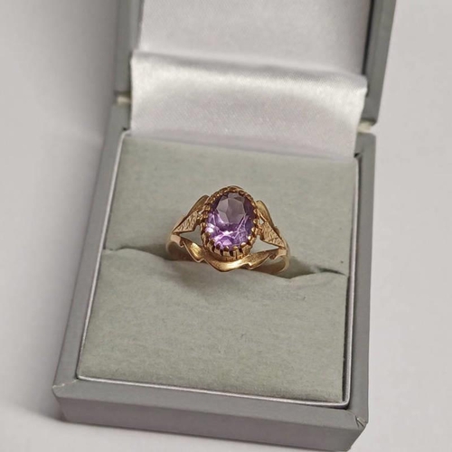 378 - 9CT GOLD AMETHYST SET RING - 2.0G, RING SIZE N