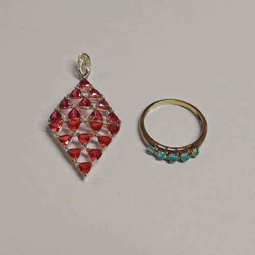 394 - 9CT GOLD GARNET SET PENDANT 4.3G & 5-STONE RING SET WITH TOPAZ