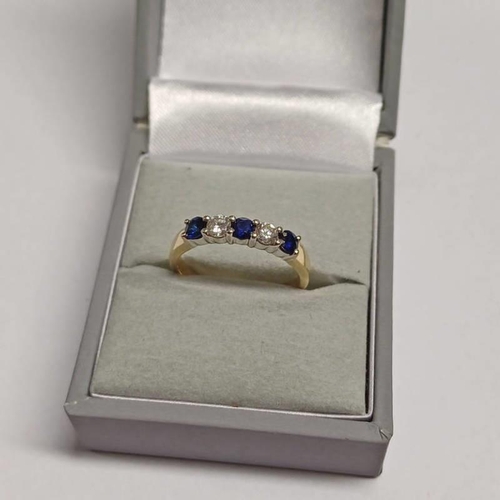 401 - 18CT GOLD SAPPHIRE & DIAMOND 5-STONE RING, THE BRILLIANT CUT DIAMONDS APPROX. 0.32 CARATS IN TOTAL -... 