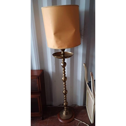 5102 - BRASS STANDARD LAMP WITH DECORATIVE COLUMN WITH ETCHED DECORATION ON CIRCULAR BASE