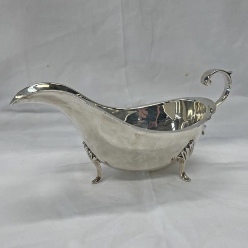 621 - SILVER SAUCE BOAT SHEFFIELD 1977 COOPER BROTHERS & SONS LTD, 229G