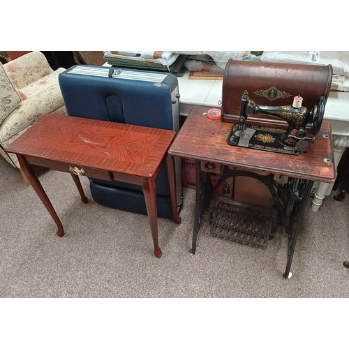TREADLE SINGER SEWING MACHINE, HALL TABLE & FOLDING MASSAGE TABLE