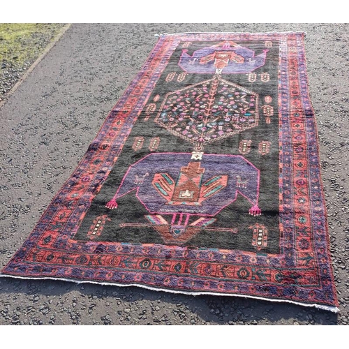 1304 - THICK PILE HAND WOVEN PERSIAN NAVAN VILLAGE RUG 301CM X 141CM