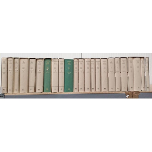 2261 - HANDBUCH DER VOGEL MITTELEUROPAS BY KURT M. BAUER AND URS N. GLUTZ VON BLOTZHEIM, 14 VOLUMES IN 22 I... 
