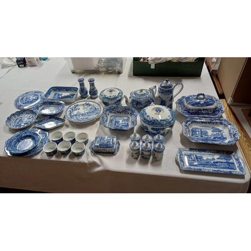3009 - LARGE SELECTION OF SPODE BLUE & WHITE DINNERWARE INCLUDING TUREENS, DISHES, CONDIMENT POTS ETC