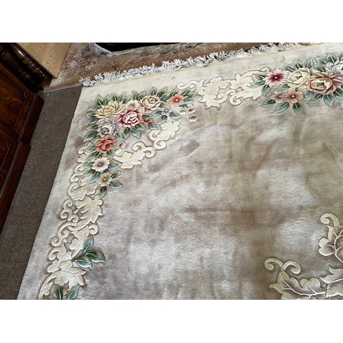 1512 - LARGE ORIENTAL FLORAL DECORATED CARPET WITH FRILLED ENDS, 380 X 360CM