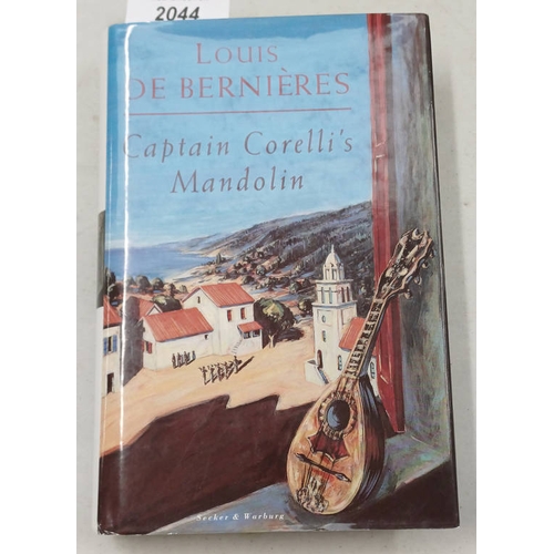 2044 - CAPTAIN CORELLI'S MANDOLIN BY LOUIS DE BERNIERES, SIGNED - 1994