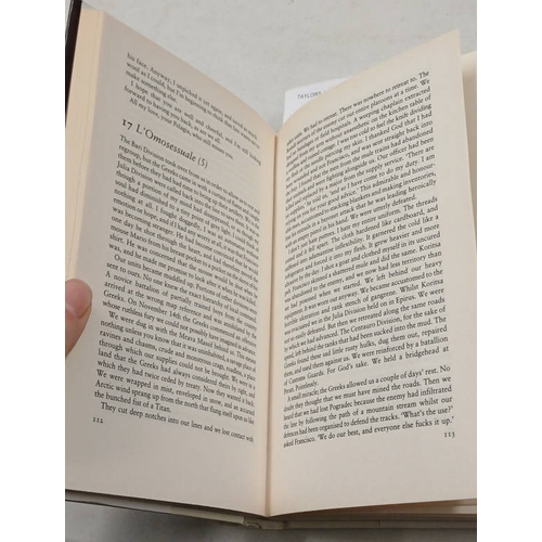 2044 - CAPTAIN CORELLI'S MANDOLIN BY LOUIS DE BERNIERES, SIGNED - 1994