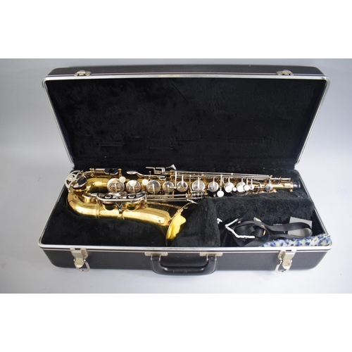 86 - A Cased Lacquered Selmer Brass Bundy II (No 1043738) Saxophone