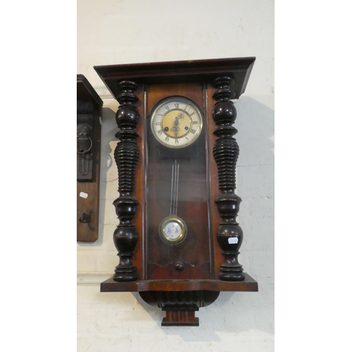 74 - An Late 19th/Early 20th Century Mahogany Wall Clock with Half Pilaster Decoration