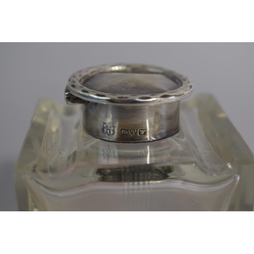 195 - A Silver Topped Square Glass Inkwell/Pen Rest, 7cm, Chester 1922