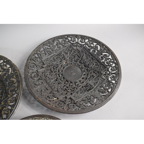 100 - Three 19th Century Coalbrookdale Style Circular Iron Wall Plaques, The Largest 29.5cm Diameter