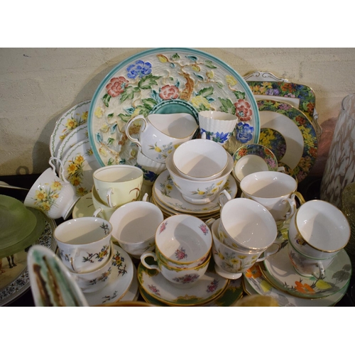 214 - A Tray Containing Quantity of Teawares to Include Aynsley etc Together with a Floral Pattern Charger