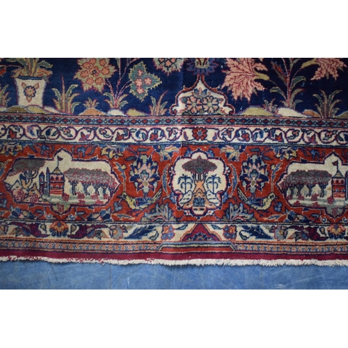 85 - A Fine Antique Persian Hand-Made Keshan Rug, 206 x 133cms