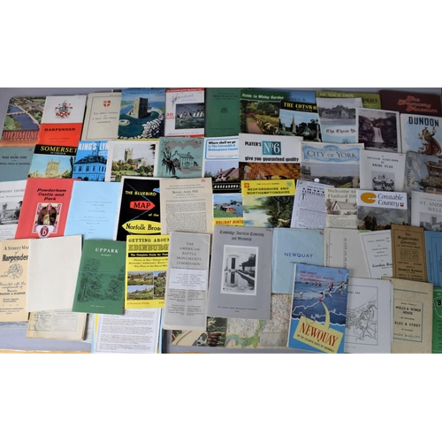 166 - A Collection of Vintage Printed Ephemera to Include Tour Guides, Maps Etc.