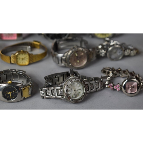 231 - A Collection of Various Modern Gents and Ladies Wrist Watches