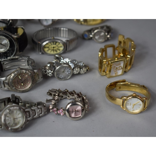 231 - A Collection of Various Modern Gents and Ladies Wrist Watches