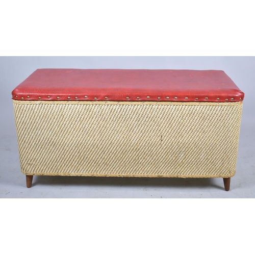 542 - A Loom Blanket Box, 91cm wide