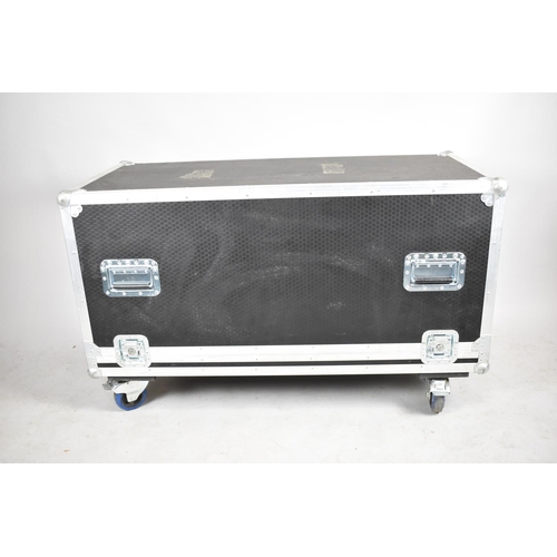 600 - A Large Rectangular Penn Flight Case, 115cm x 55cm x 70cm high