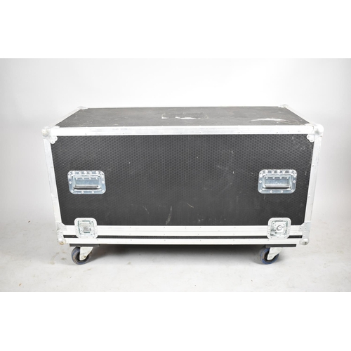 601 - A Large Rectangular Penn Flight Case, 115cm x 55cm x 70cm high