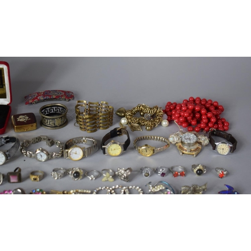 245 - A Collection of Costume Jewellery