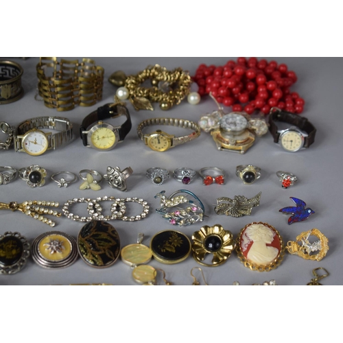 245 - A Collection of Costume Jewellery