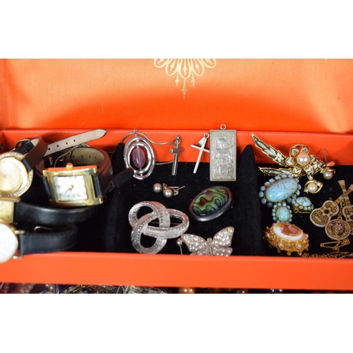 246 - A Vintage Jewellery Box Containing Costume Jewellery