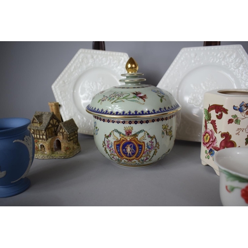 284 - A Collection of Various Ceramics to include Noritake Perfume Bottle, Armorial Decorated Lidded Pot, ... 