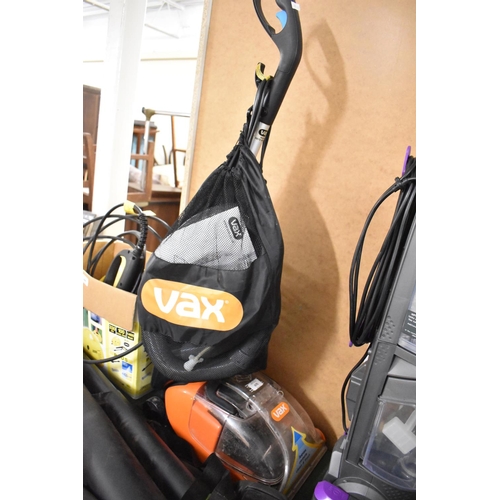 470 - A Vax Rapide Carpet Washer