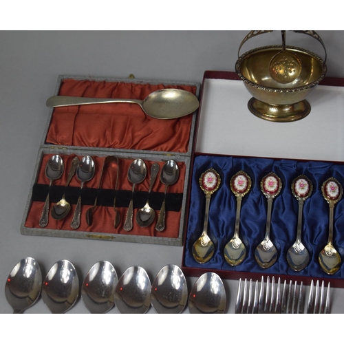 330 - A Collection of Various Cutlery to Comprise Italian Pink Handled Cutlery, Cased Mother of Pearl and ... 