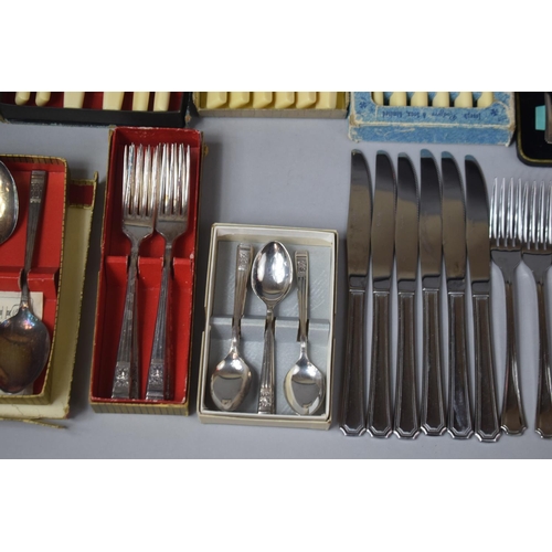 331 - A Collection of Various Boxed and Loose Cutlery to Include Windsor Pattern, Oneida Examples etc