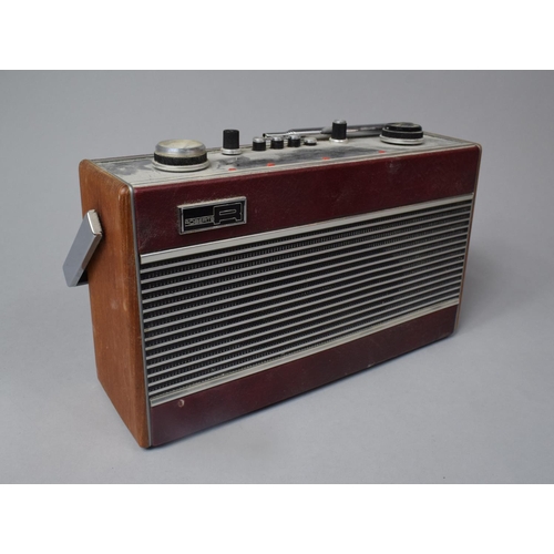 136 - A Roberts R606-MB Radio