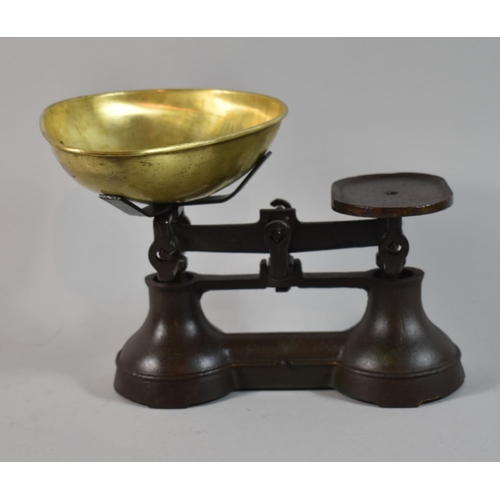 139 - A Pair of Vintage Kitchen Scales with Brass Pan