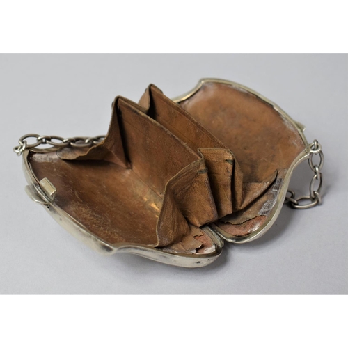 439 - An Edwardian Silver Purse, Birmingham 1917, 9cm wide