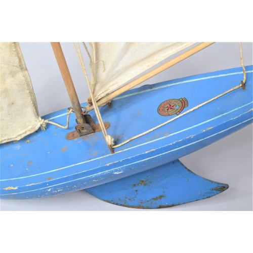 209 - A Vintage Toy Pond Yacht, with Condition Issues to Include Mast Broken etc, 30cm Long