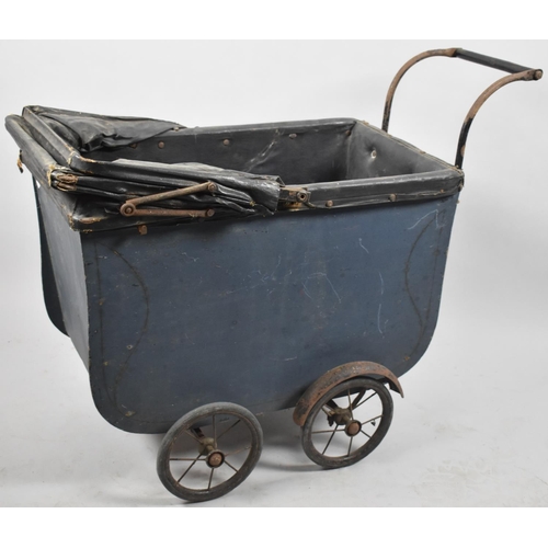 107 - A Late Victorian Dolls Pram, 77cm Long